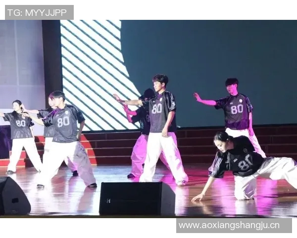 武汉街舞队协作之道：探寻团队配合与舞蹈艺术的完美结合