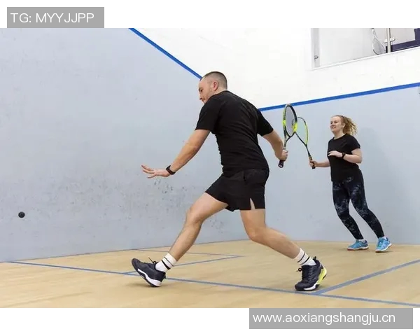 网球运动员如何通过科学训练提升竞技水平与比赛表现的策略分析